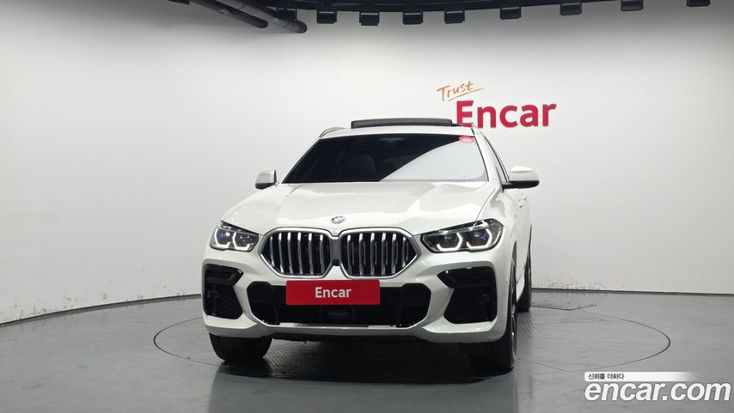 BMW X6 xDrive40i M Sport, 2023