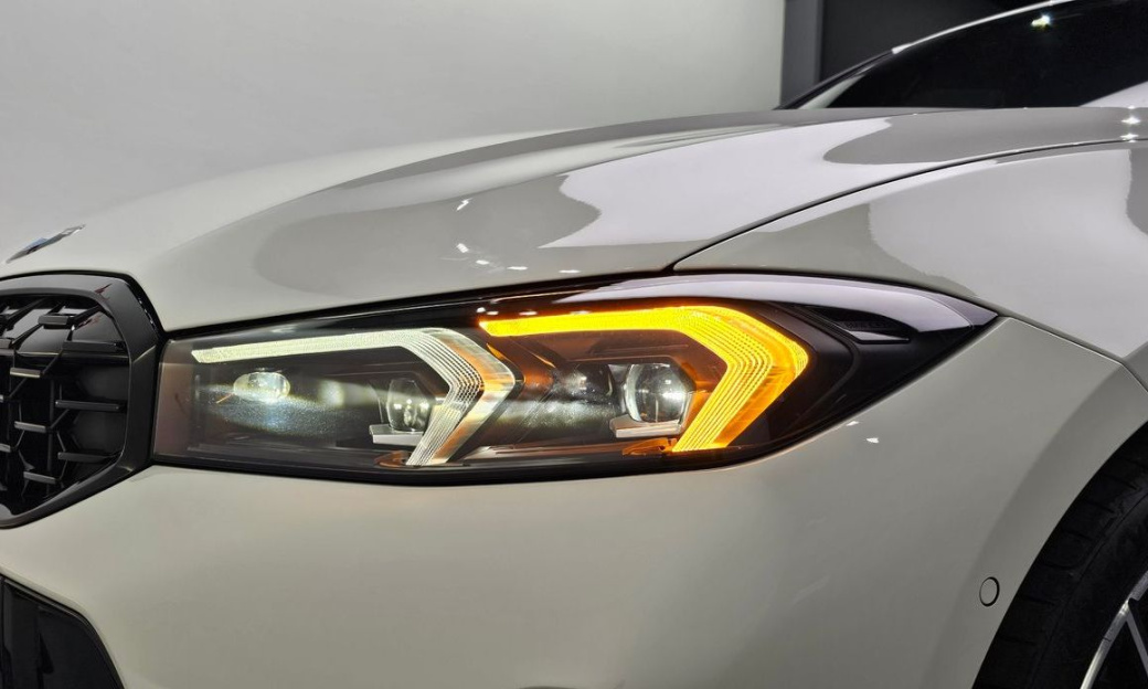 BMW 3-Series M340i Pro, 2025