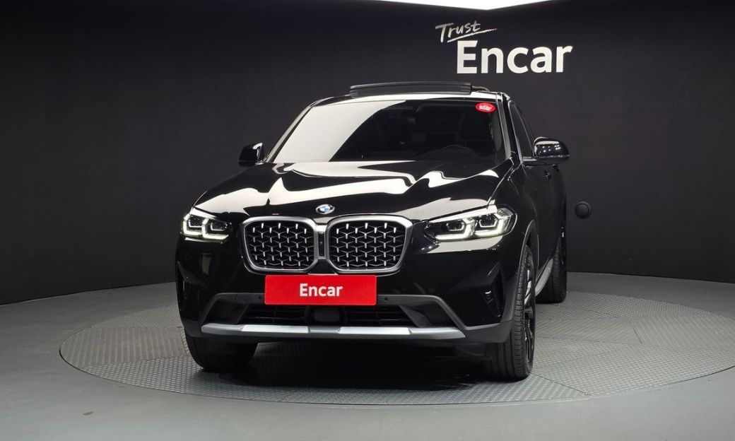 BMW X4 xDrive20i xLine, 2025