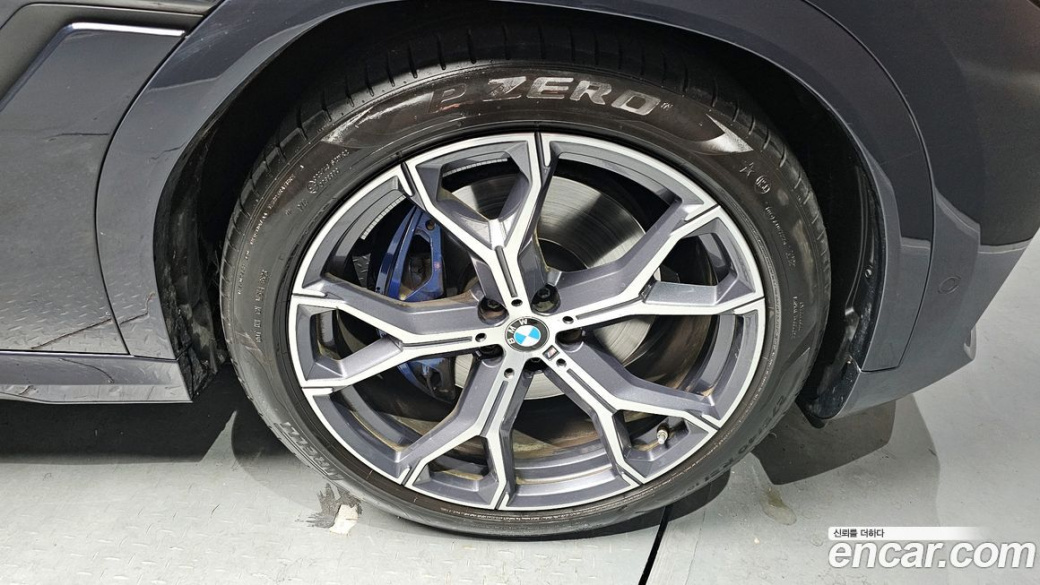 BMW X6 xDrive40i M Sport, 2023