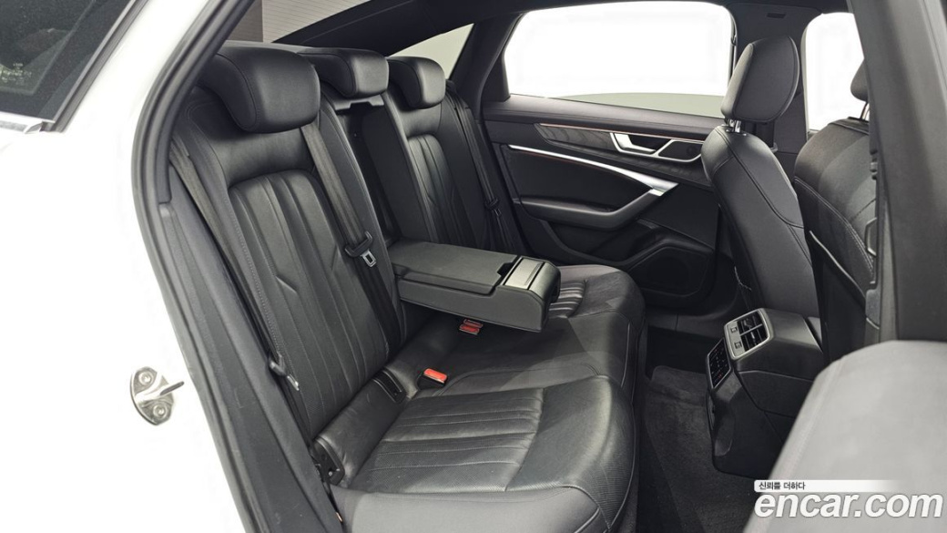 Audi A6 45 TFSI Premium, 2022