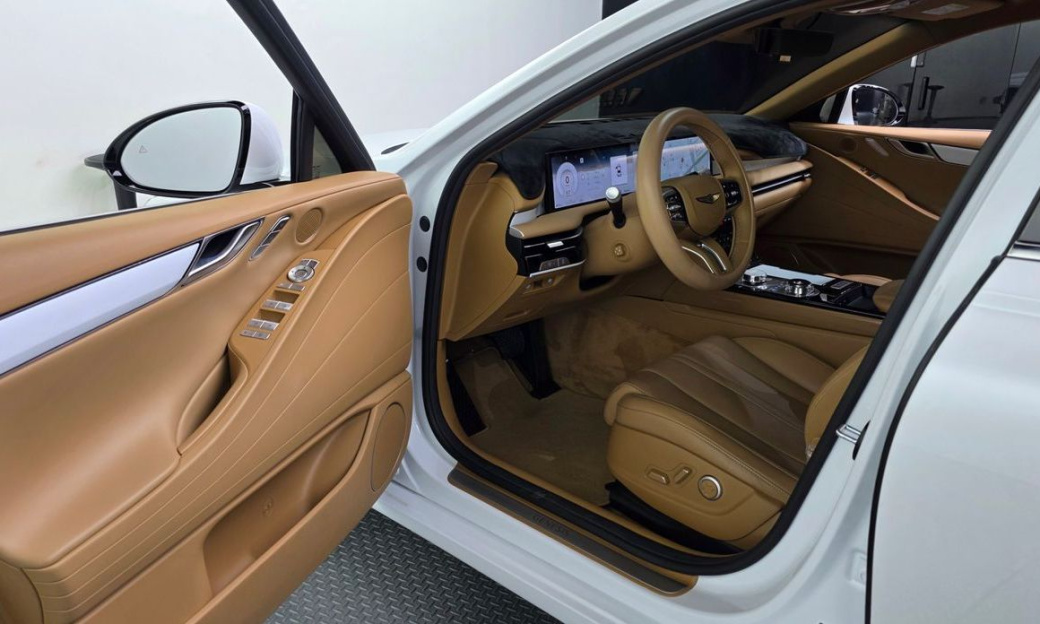 Genesis G80 Gasoline 2.5 Turbo AWD, 2025