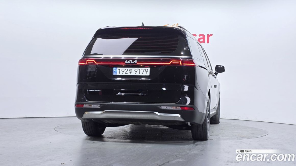 Kia Carnival 9-Seater Signature, 2023