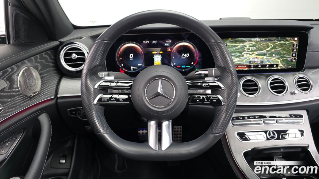 Mercedes-Benz E-Class E350 4MATIC AMG Line, 2022