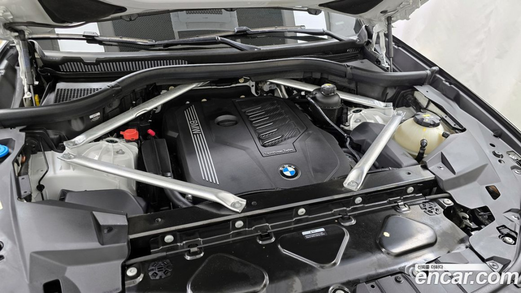 BMW X6 xDrive40i M Sport, 2023