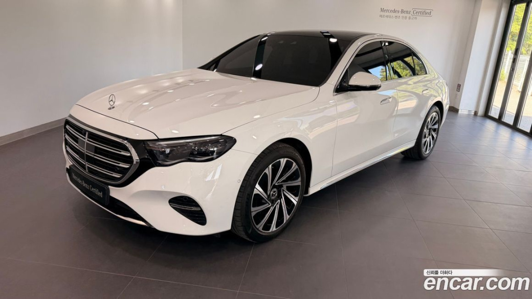 Mercedes-Benz E-Class E300 4MATIC Exclusive, 2024