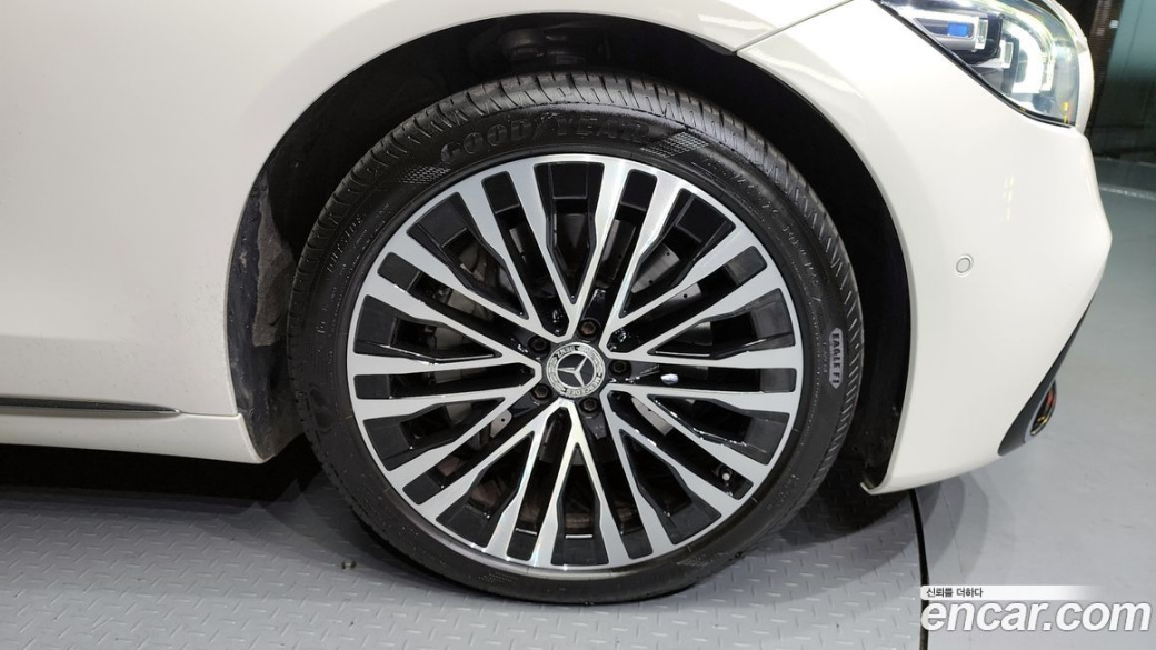Mercedes-Benz S-Class S450L 4MATIC, 2023