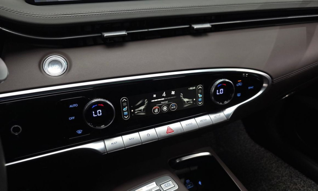 Genesis GV70 2.5T Gasoline AWD, 2024