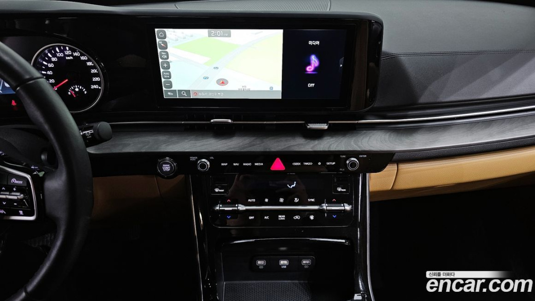 Kia Carnival 9-Seater Noblesse, 2022