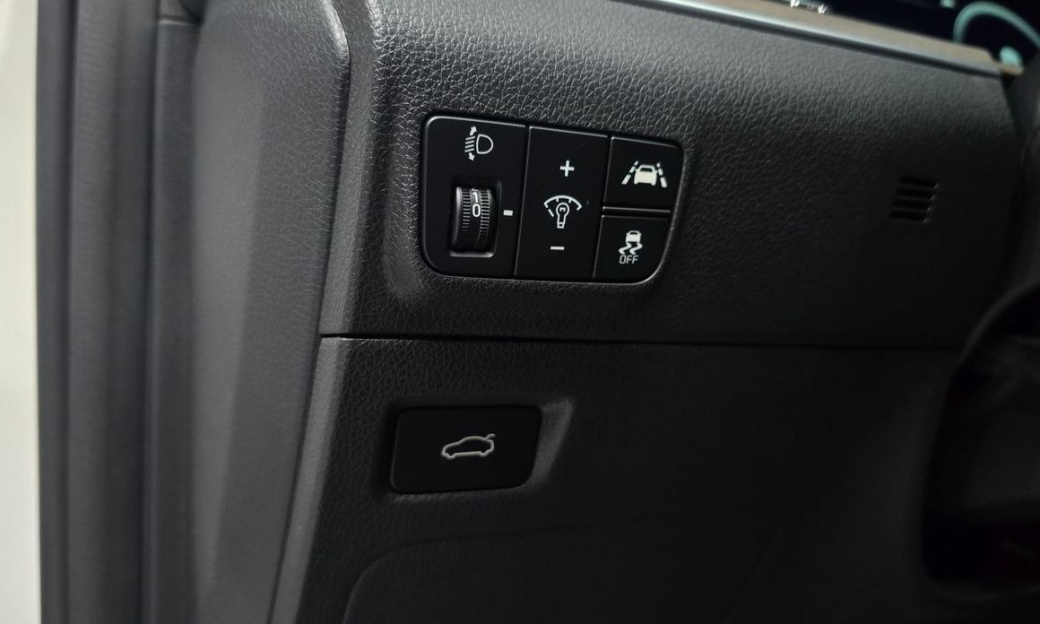 Kia K5 2.0, 2022