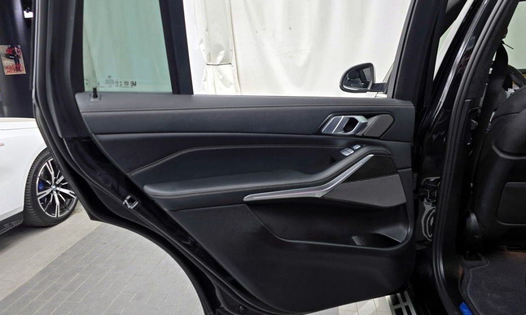 BMW X7 xDrive 40i M Sport 7STR, 2025
