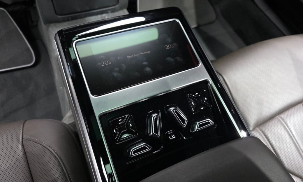 Audi A8 55 TFSI Quattro LWB, 2021