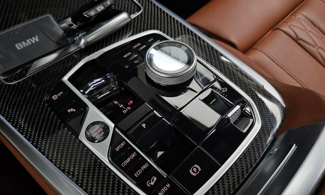BMW X7 xDrive 40d M Sport 7 STR, 2025
