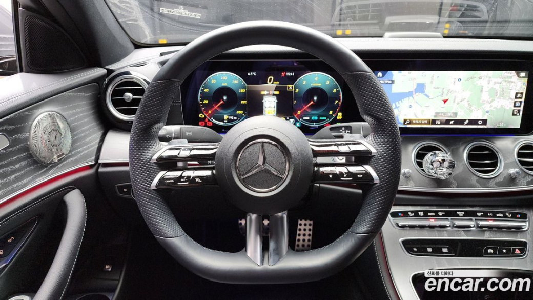 Mercedes-Benz E-Class E350 4MATIC AMG Line, 2022