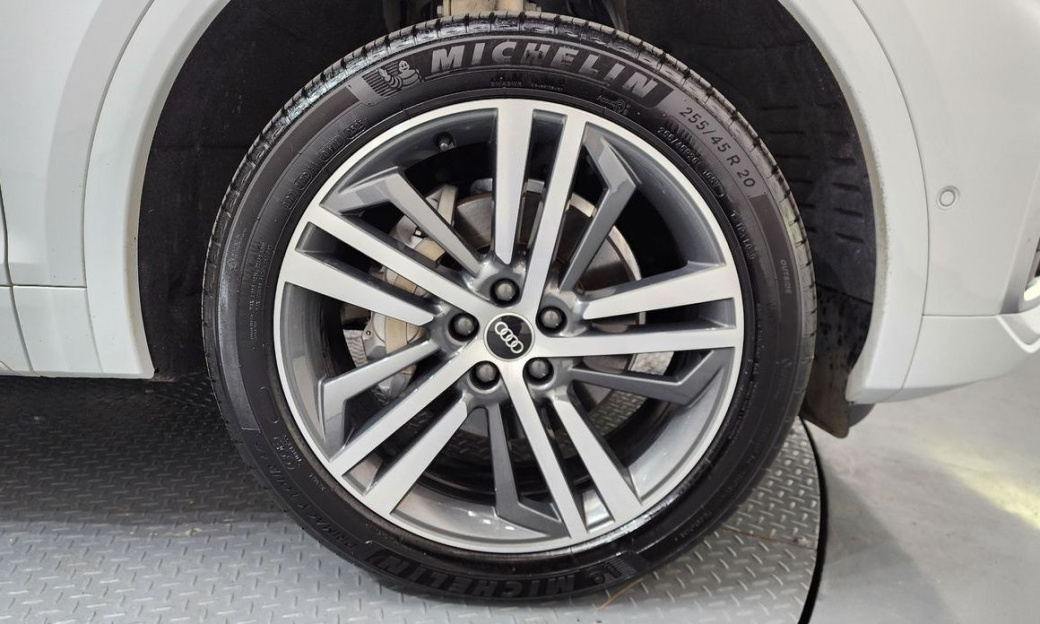 Audi Q5 45 TFSI Quattro Premium, 2022