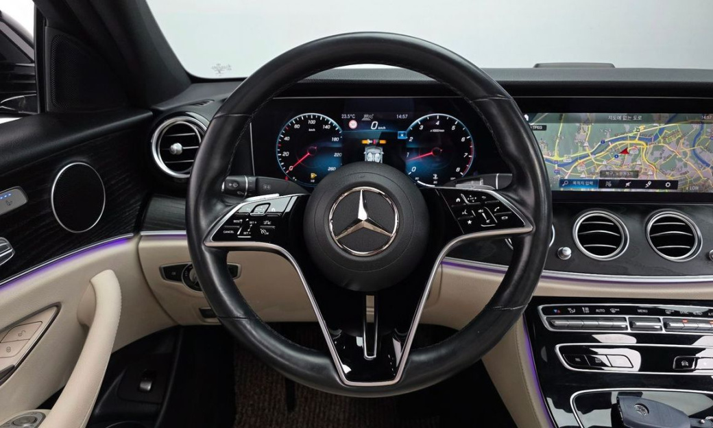 Mercedes-Benz E-Class E250 Avantgarde, 2022