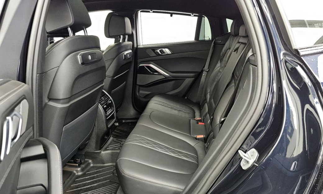 BMW X6 xDrive30d M Sport, 2025