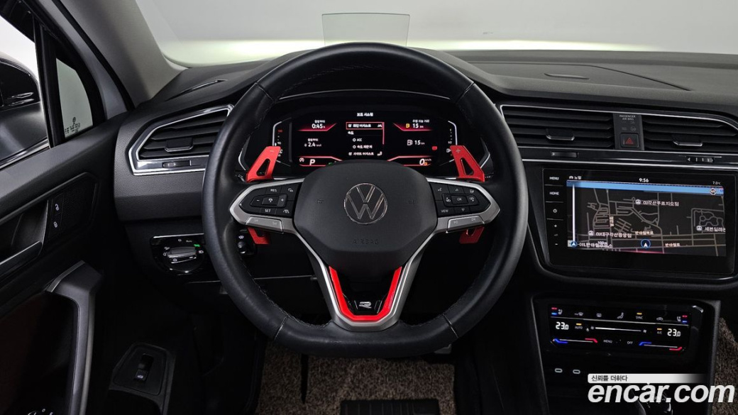 Volkswagen Tiguan 2.0 TSI Prestige, 2024