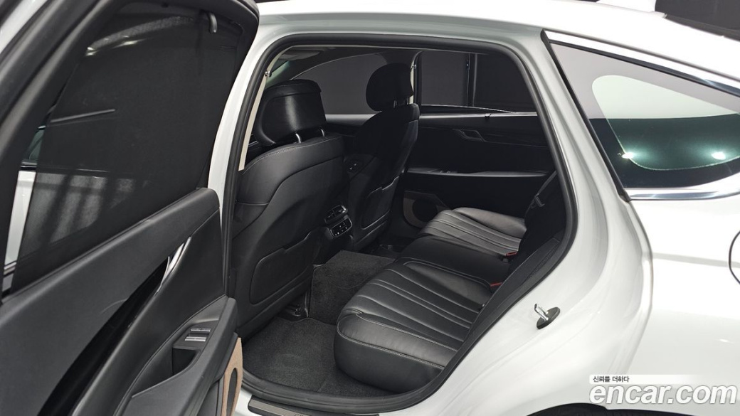 Genesis G80 Gasoline 2.5 Turbo AWD, 2022