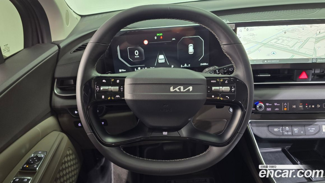 Kia Carnival 9-Seater Noblesse, 2025