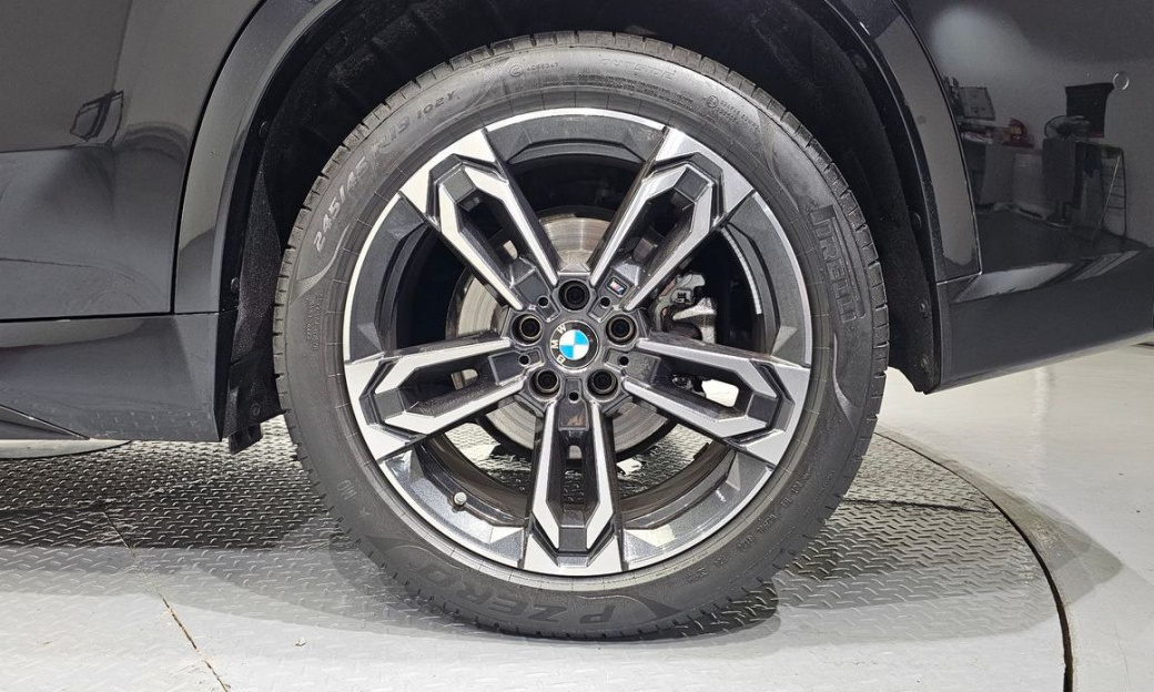 BMW X1 xDrive 20i M Sport, 2024