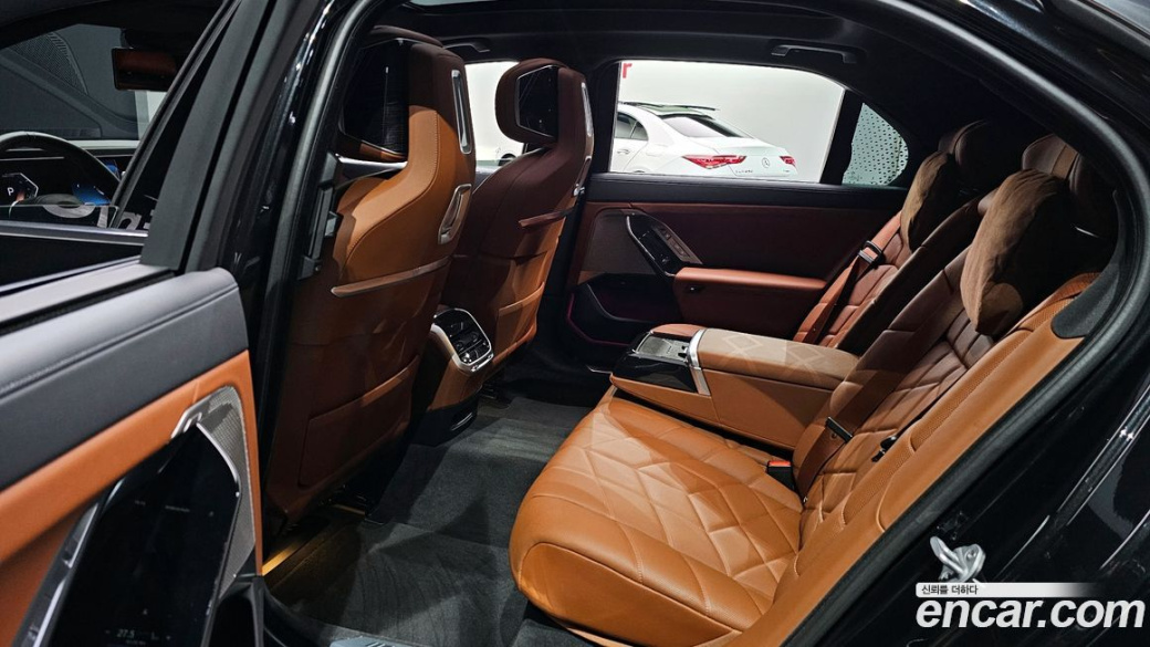 BMW 7-Series 740d xDrive M Sport, 2025