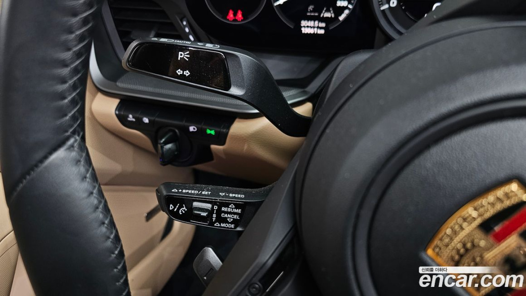 Porsche 911 Carrera Cabriolet, 2024