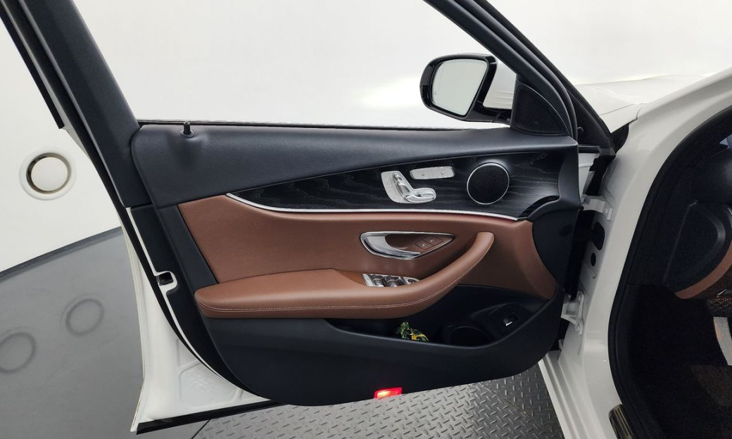 Mercedes-Benz E-Class E250 Avantgarde, 2023