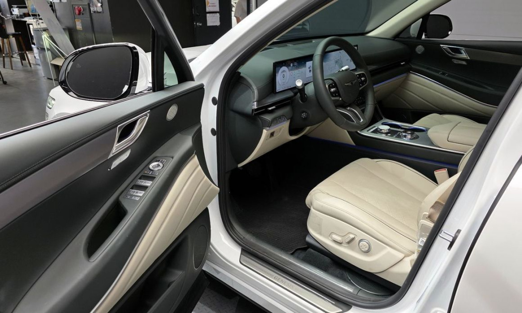Genesis GV80 2.5T Gasoline 2WD, 2025