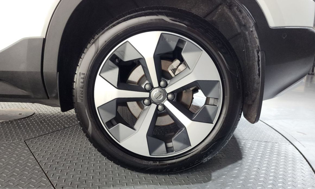 Volvo XC40 B4 Ultra Bright, 2025