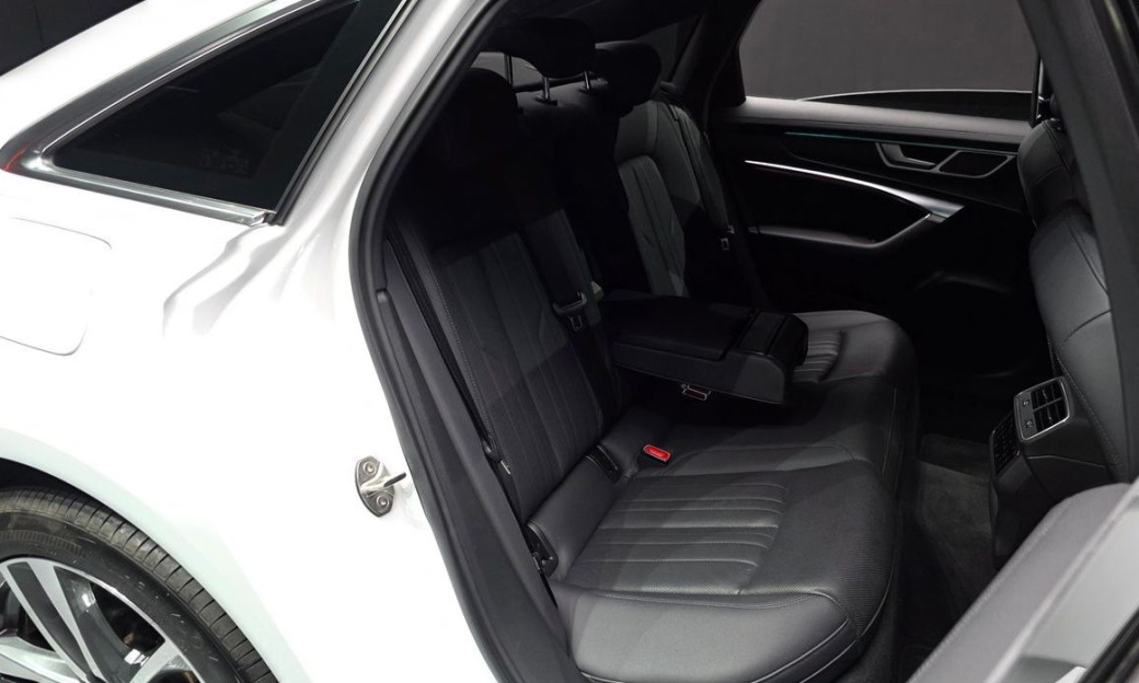 Audi A6 45 TFSI Quattro Premium, 2022
