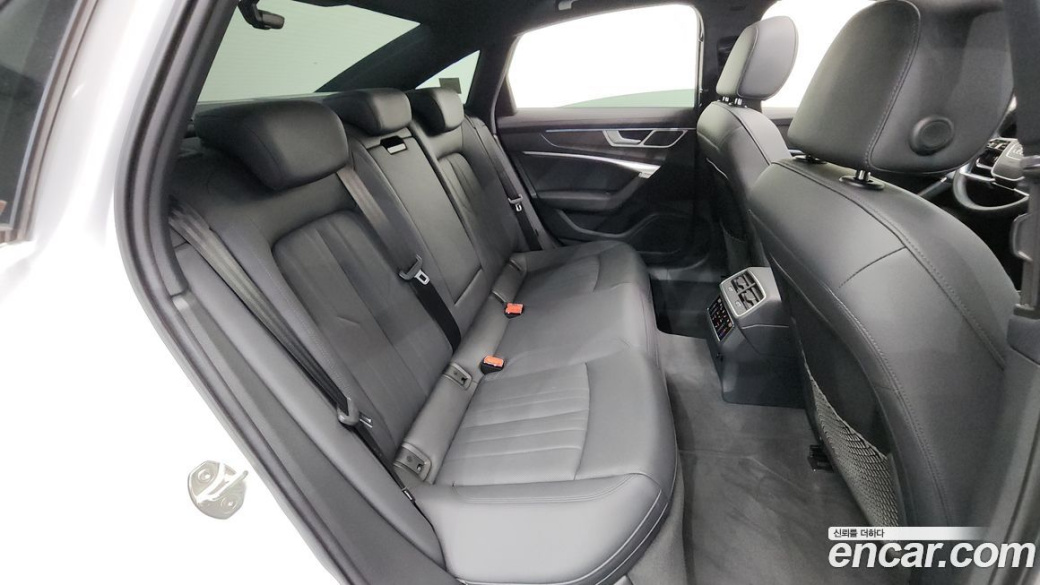 Audi A6 45 TFSI Quattro Premium, 2022