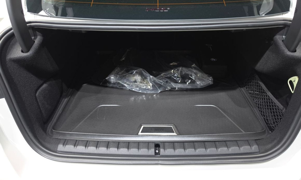 BMW 2-Series 220 M Sport, 2025