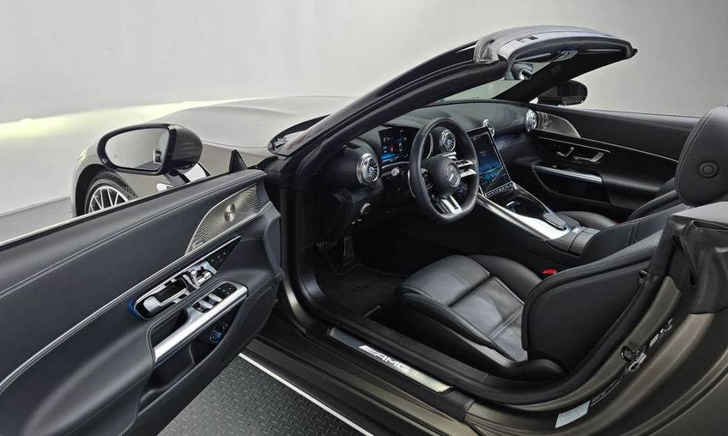Mercedes-Benz SL-Class AMG SL63 4MATIC+, 2023