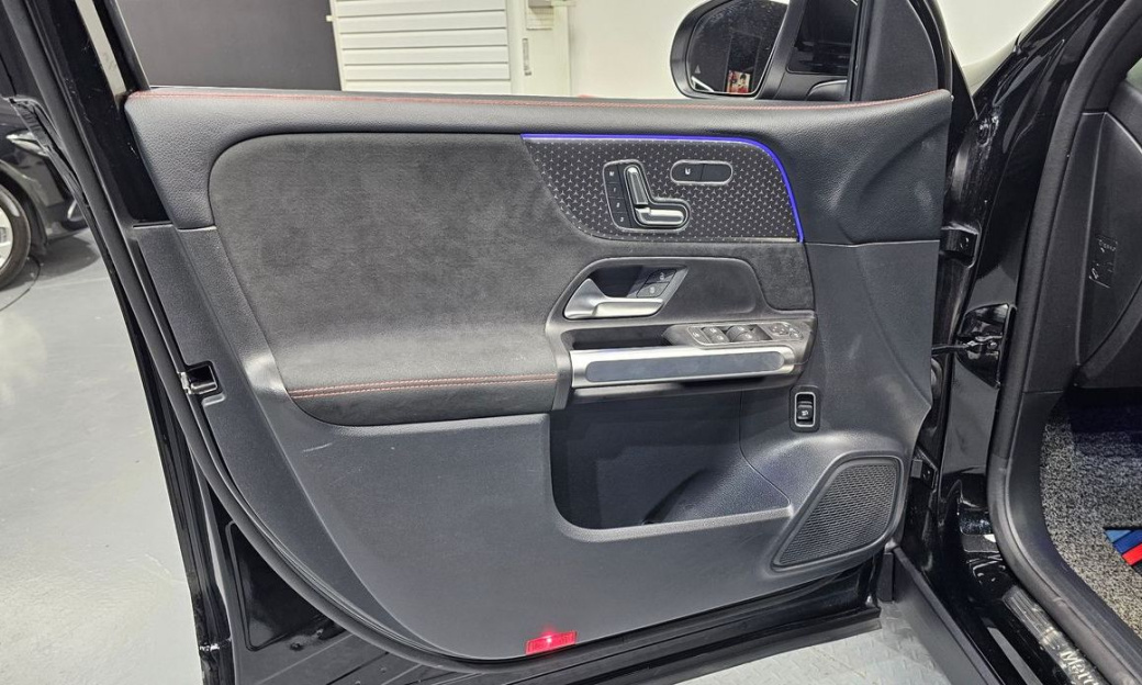 Mercedes-Benz GLB-Class GLB250 4MATIC, 2025