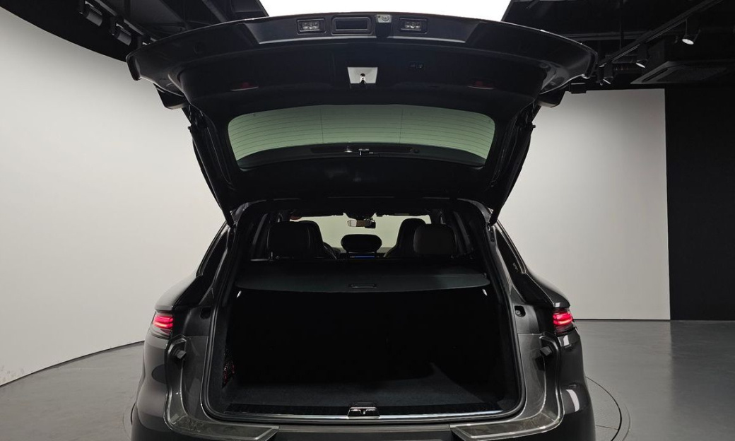 Porsche Cayenne 3.0, 2024