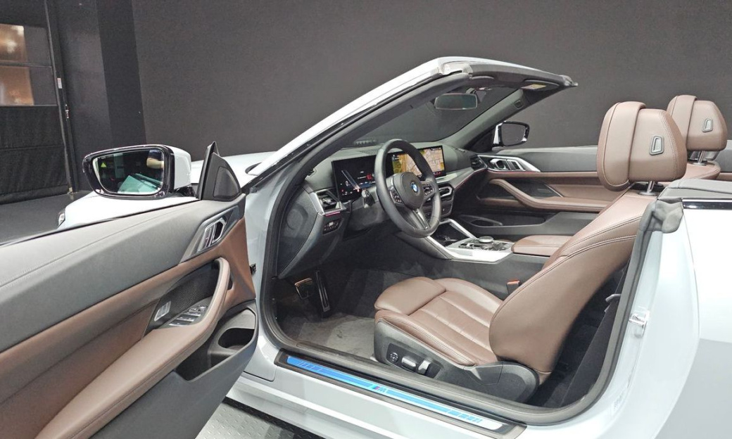 BMW 4-Series 420i M Sport Convertible, 2024