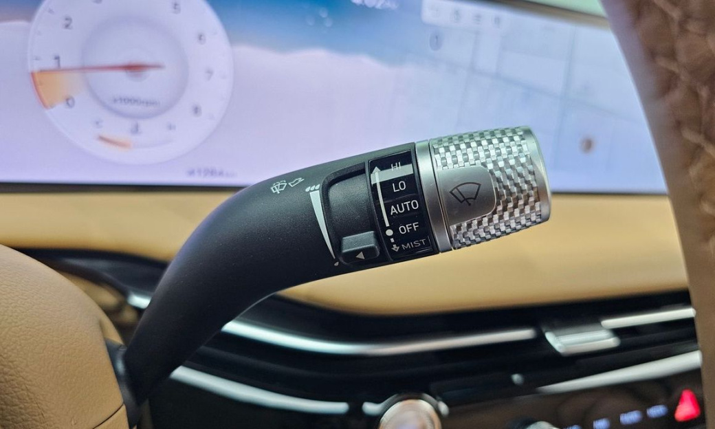 Genesis G80 Gasoline 2.5 Turbo 2WD, 2025