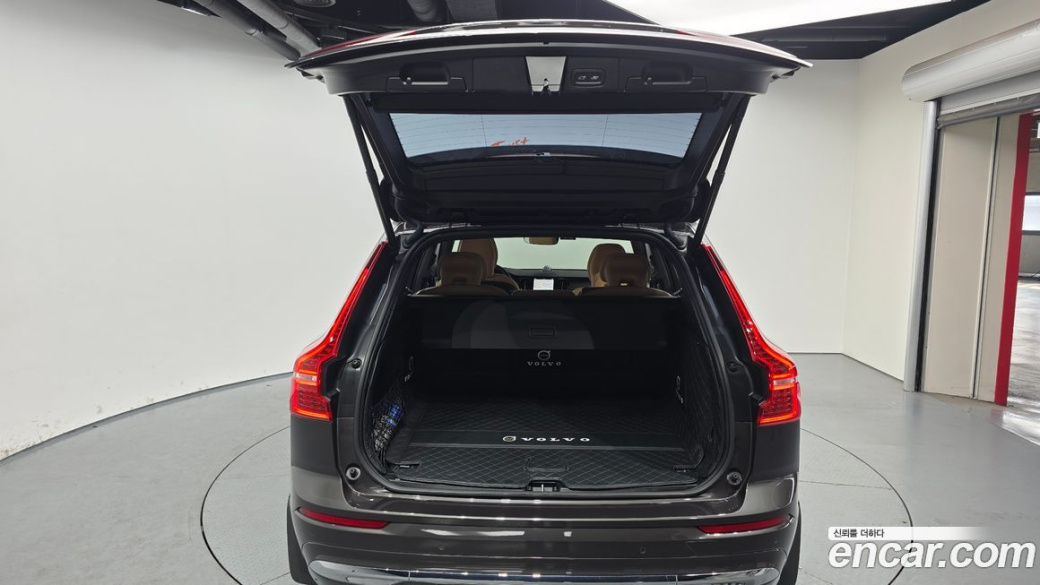 Volvo XC60 B6 Ultimate Bright, 2024