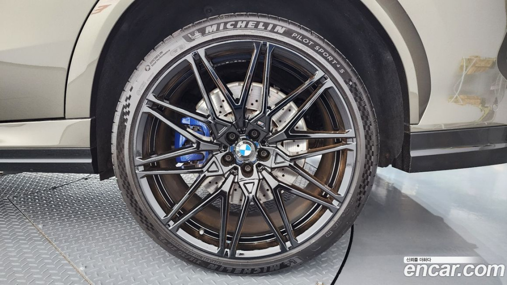 BMW X6M 4.4 Competition, 2021