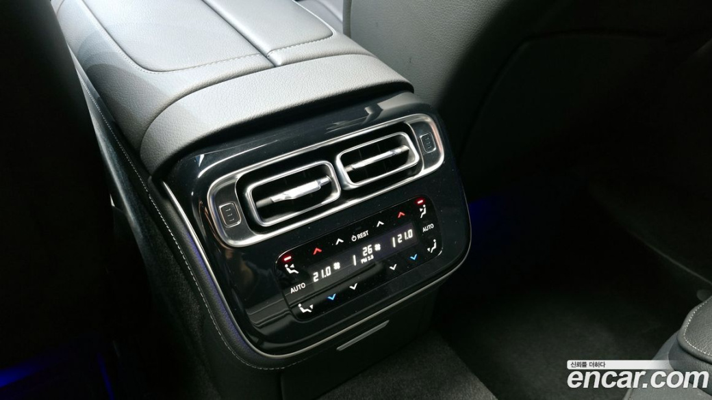Mercedes-Benz S-Class S350 d 4MATIC, 2025