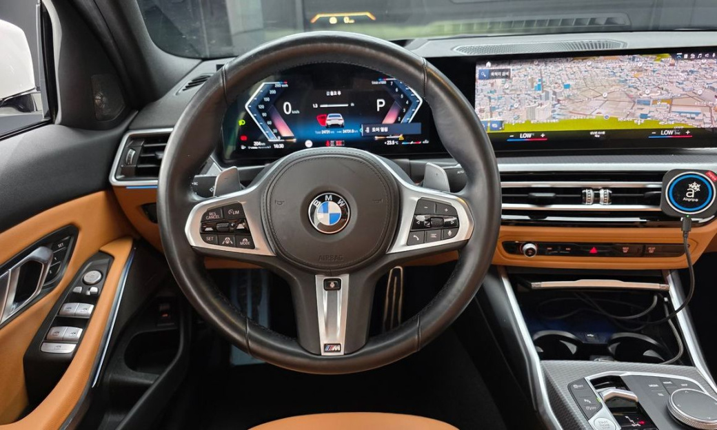 BMW 3-Series 320i M Sport, 2023