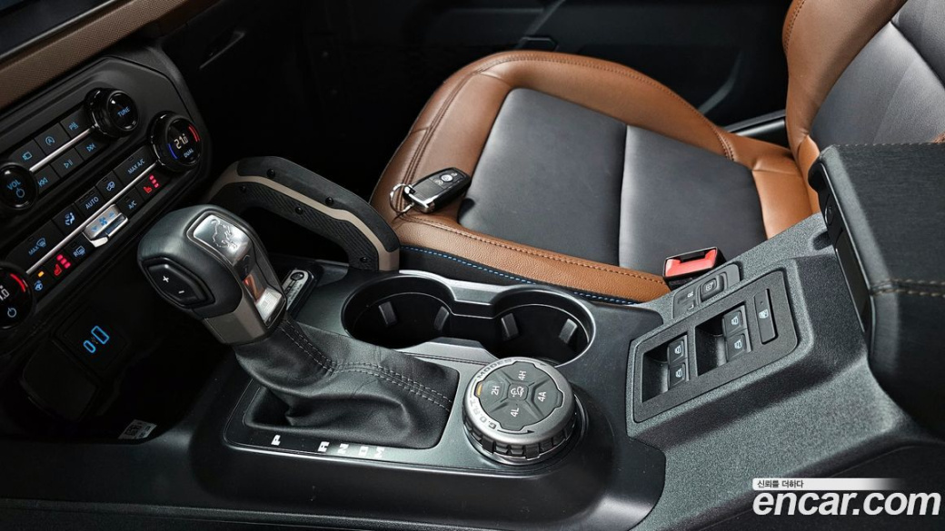 Ford Bronco 2.3 Outer Banks, 2024