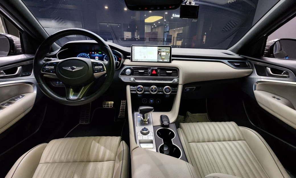 Genesis G70 Gasoline 2.0T 2WD, 2022
