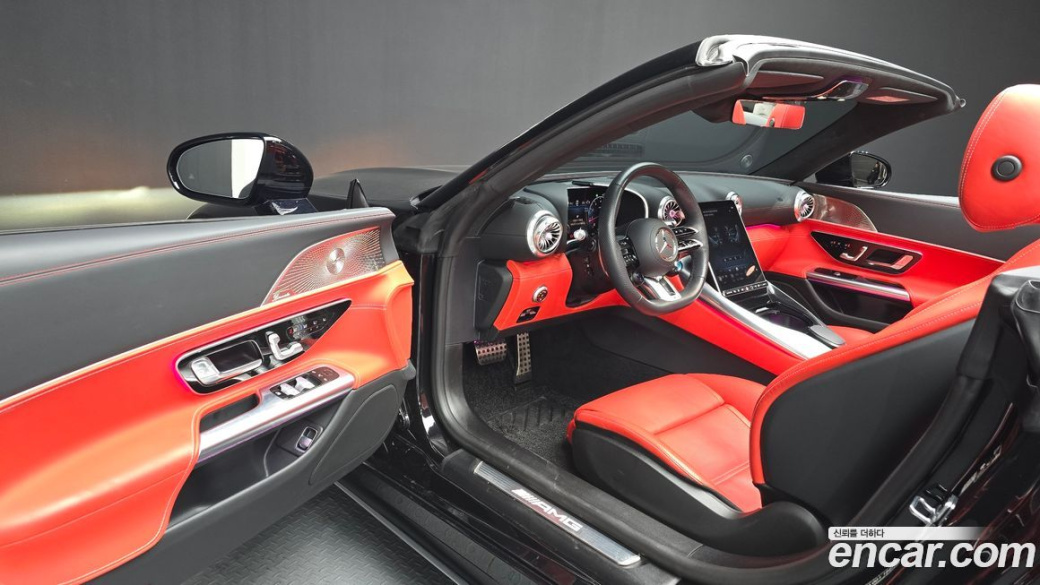 Mercedes-Benz SL-Class AMG SL43, 2025