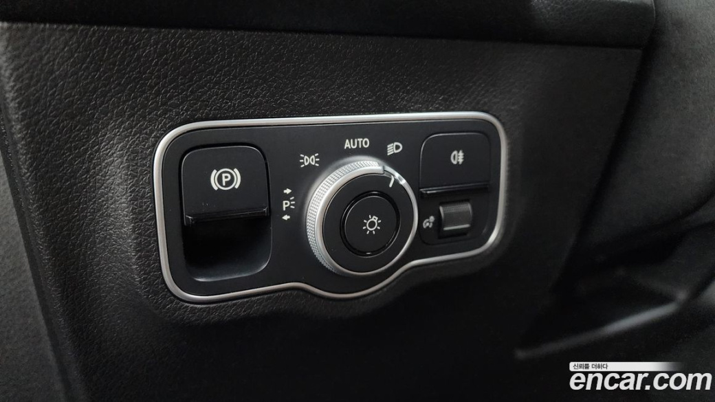 Mercedes-Benz GLB-Class AMG GLB35 4MATIC, 2023
