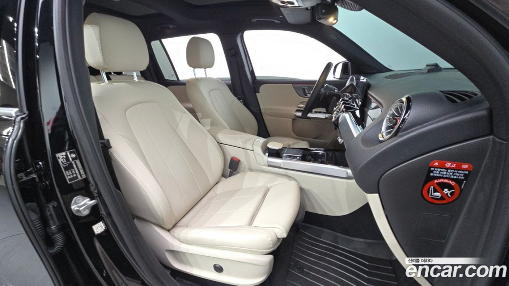Mercedes-Benz GLB-Class GLB220, 2021