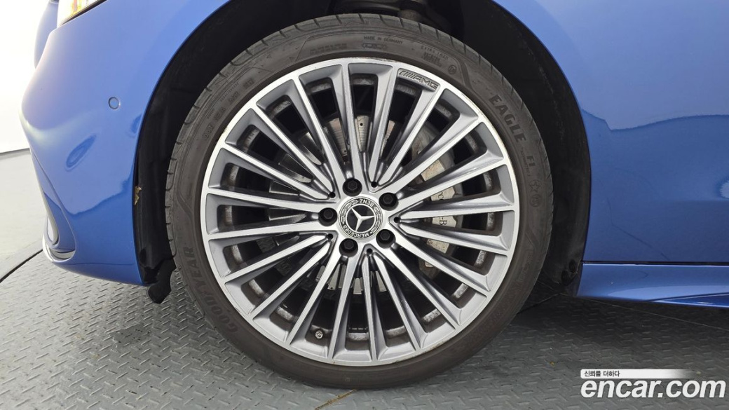 Mercedes-Benz C-Class C300 AMG Line, 2022