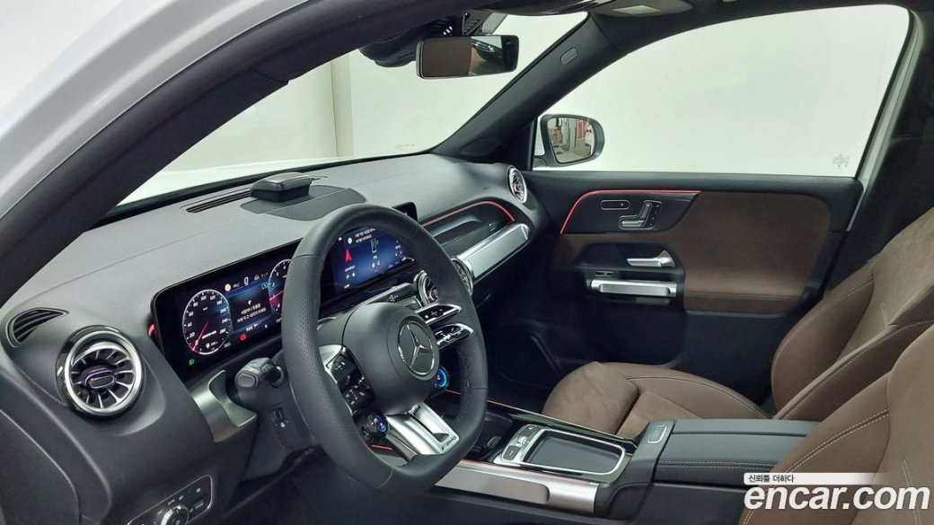 Mercedes-Benz GLB-Class AMG GLB35 4MATIC, 2025