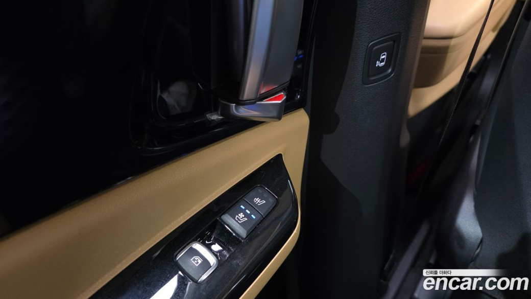 Kia Carnival 9-Seater Signature, 2022